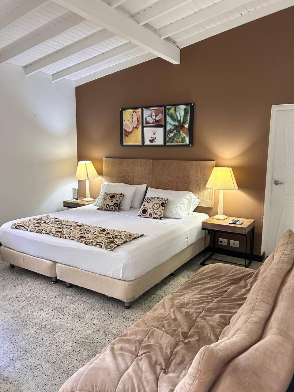 Hotel Aromax Del Campestre 麦德林 外观 照片