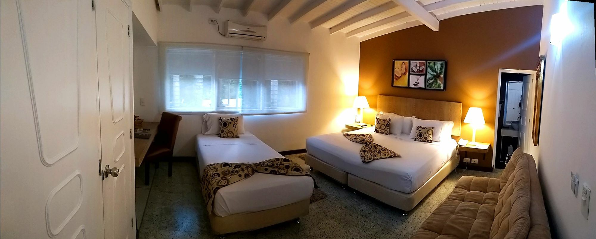 Hotel Aromax Del Campestre 麦德林 外观 照片